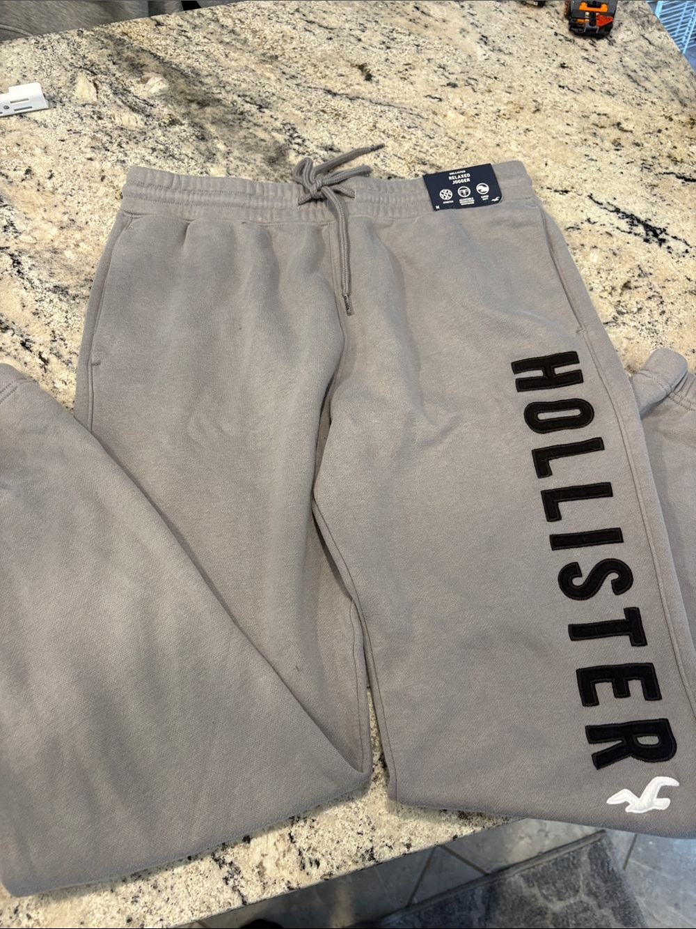 Hollister men’s Gray Logo Sweatpants
